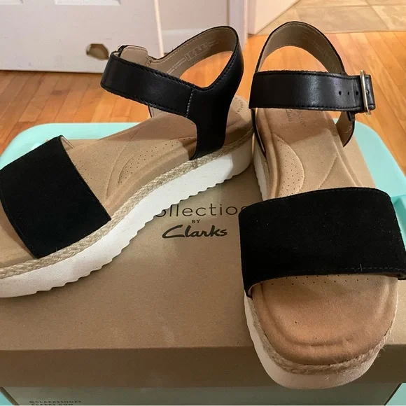 Women’s suede and leather wedge sandals…Collection by Clark’s! - Picture 2 of 8